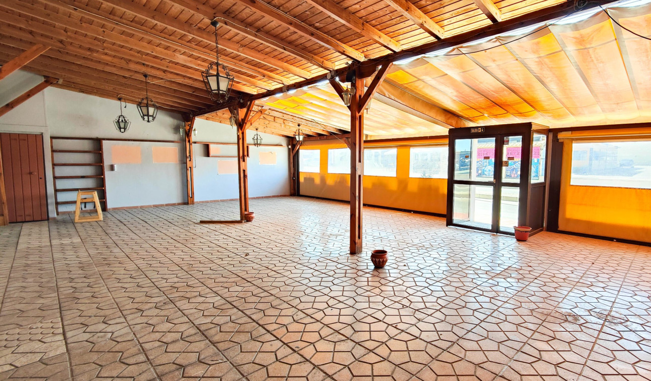 Resale - Commercial Unit - Torrevieja - La Siesta - El Chaparral - San Luis