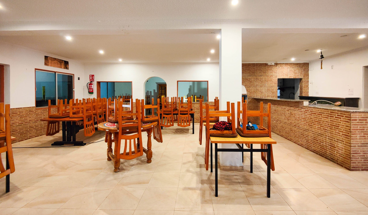 Resale - Commercial Unit - Torrevieja - La Siesta - El Chaparral - San Luis