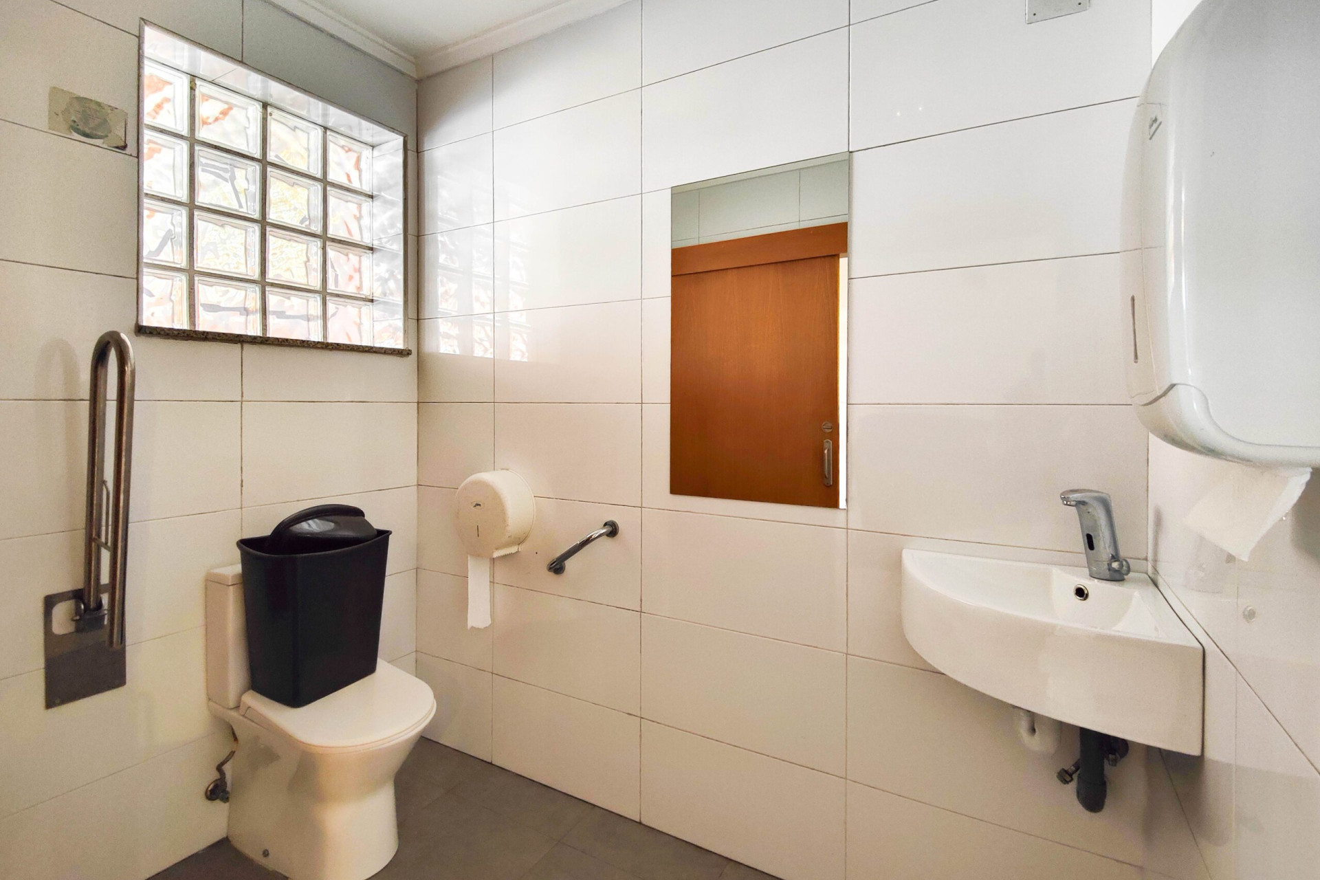 Resale - Commercial Unit - Torrevieja - La Siesta - El Salado - Torreta