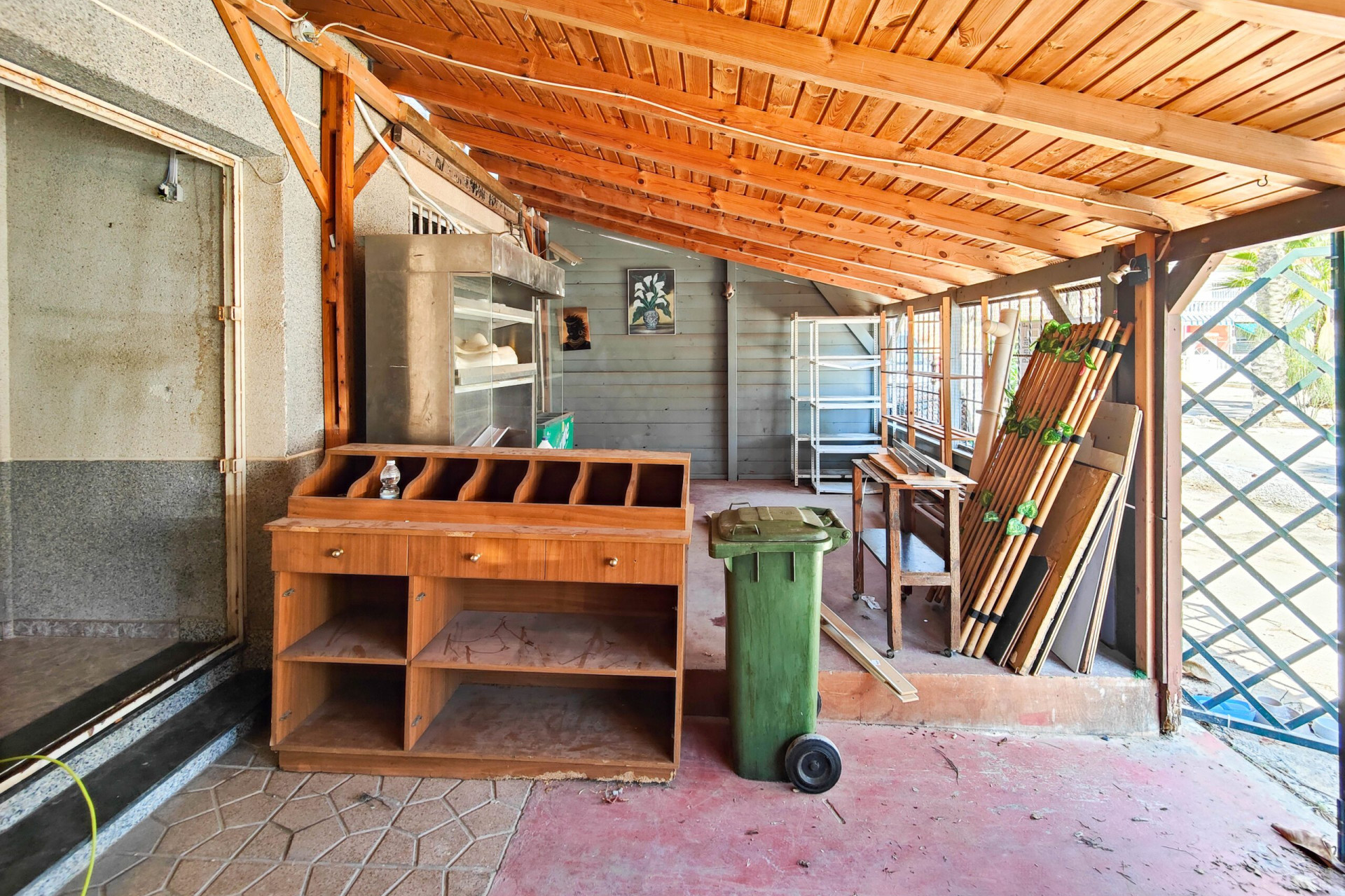 Resale - Commercial Unit - Torrevieja - La Siesta - El Salado - Torreta