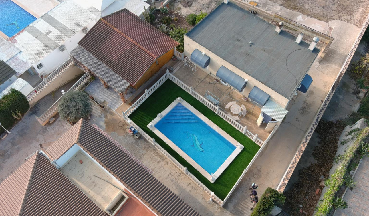 Resale - Detached Villa - Albatera