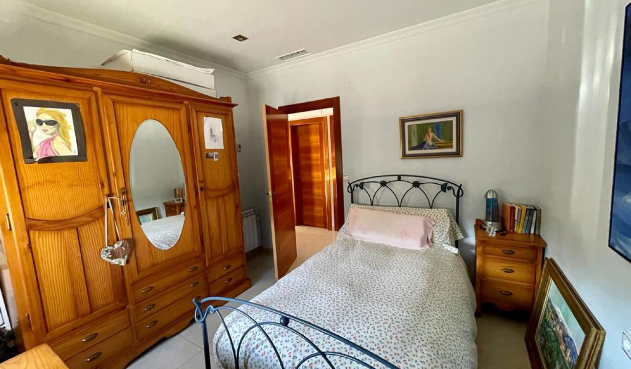 Resale - Detached Villa - Albatera