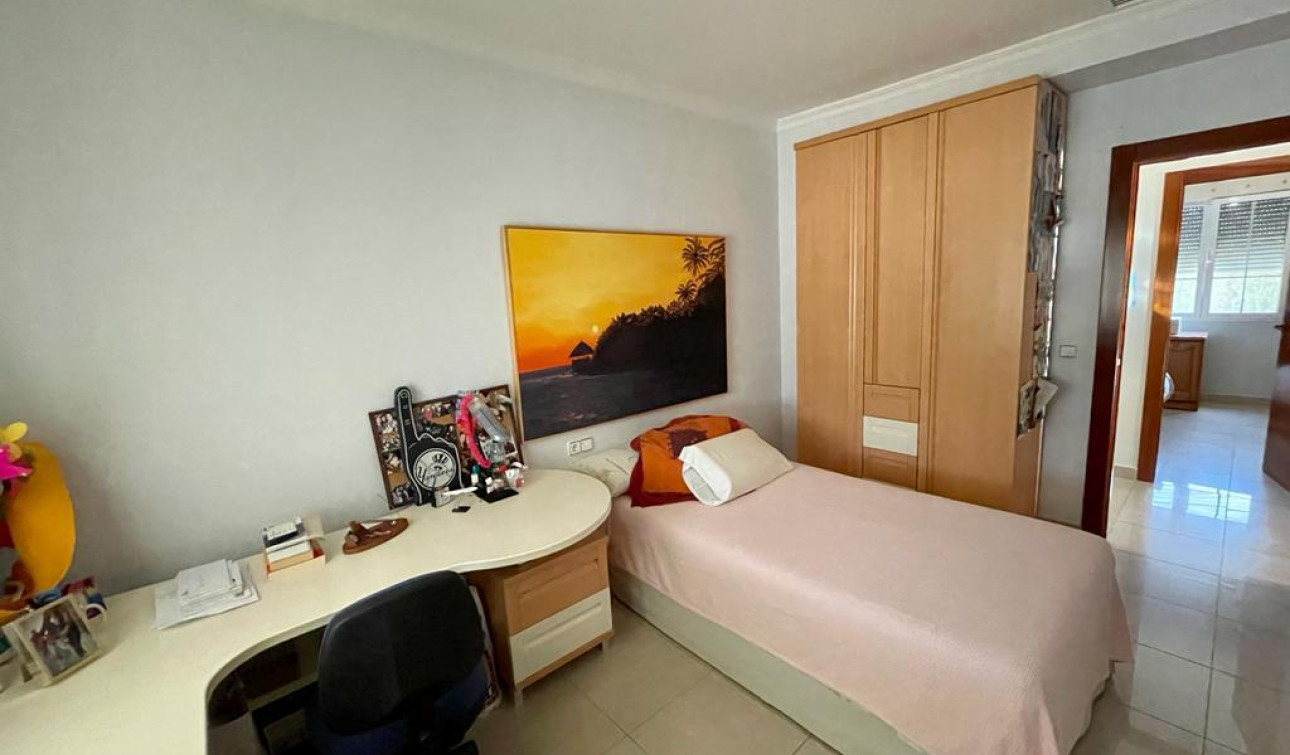 Resale - Detached Villa - Albatera