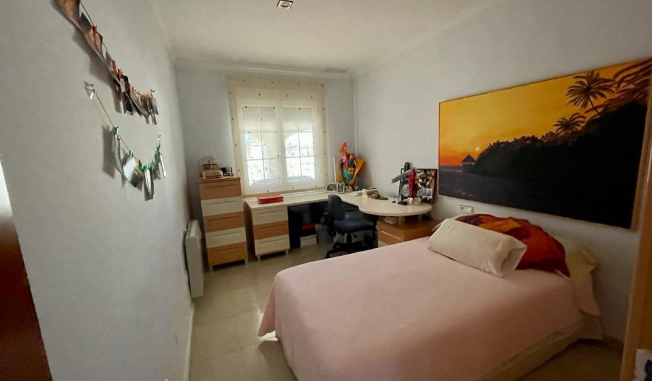 Resale - Detached Villa - Albatera