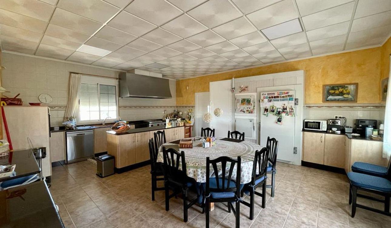 Resale - Detached Villa - Albatera