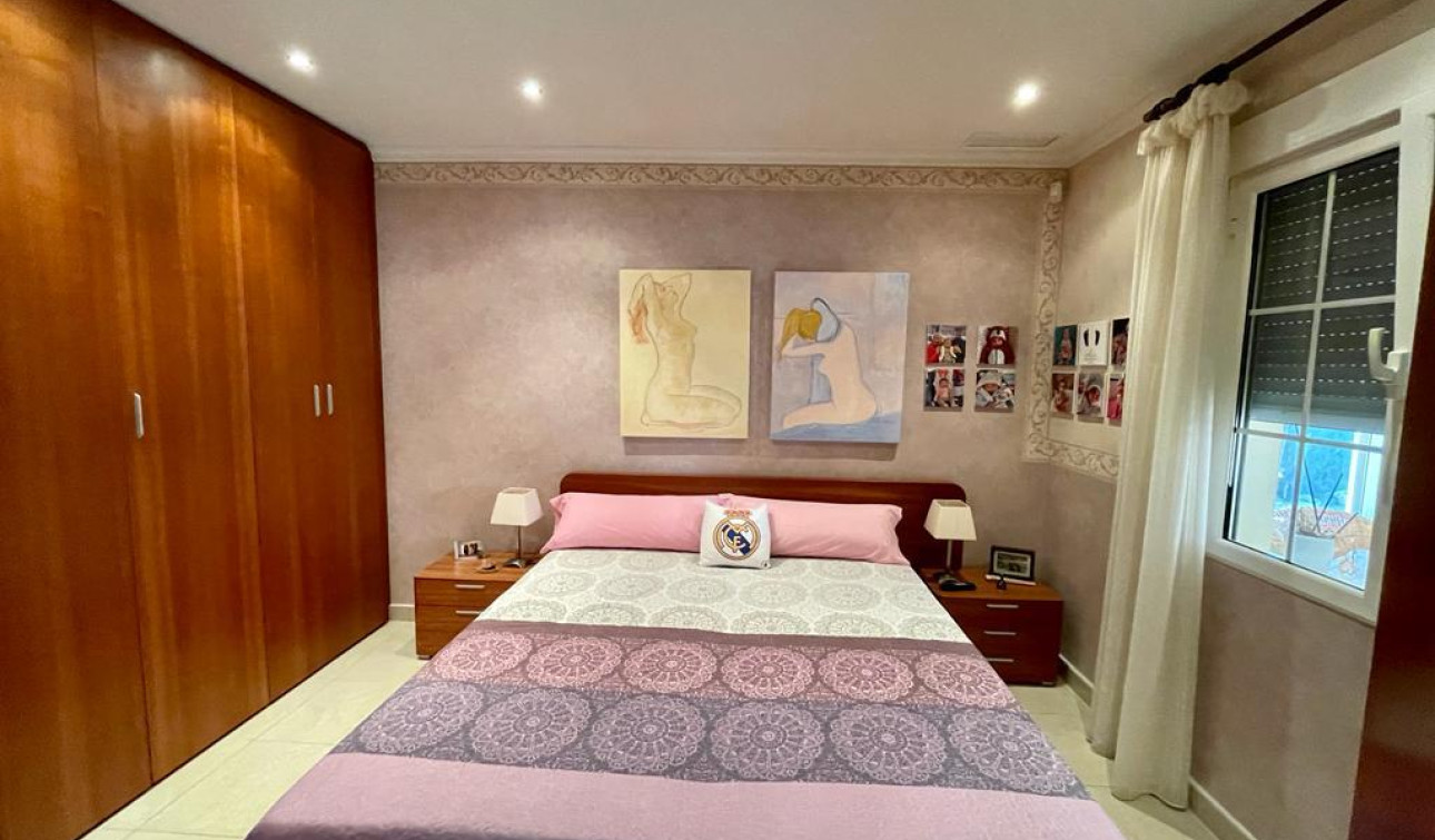 Resale - Detached Villa - Albatera