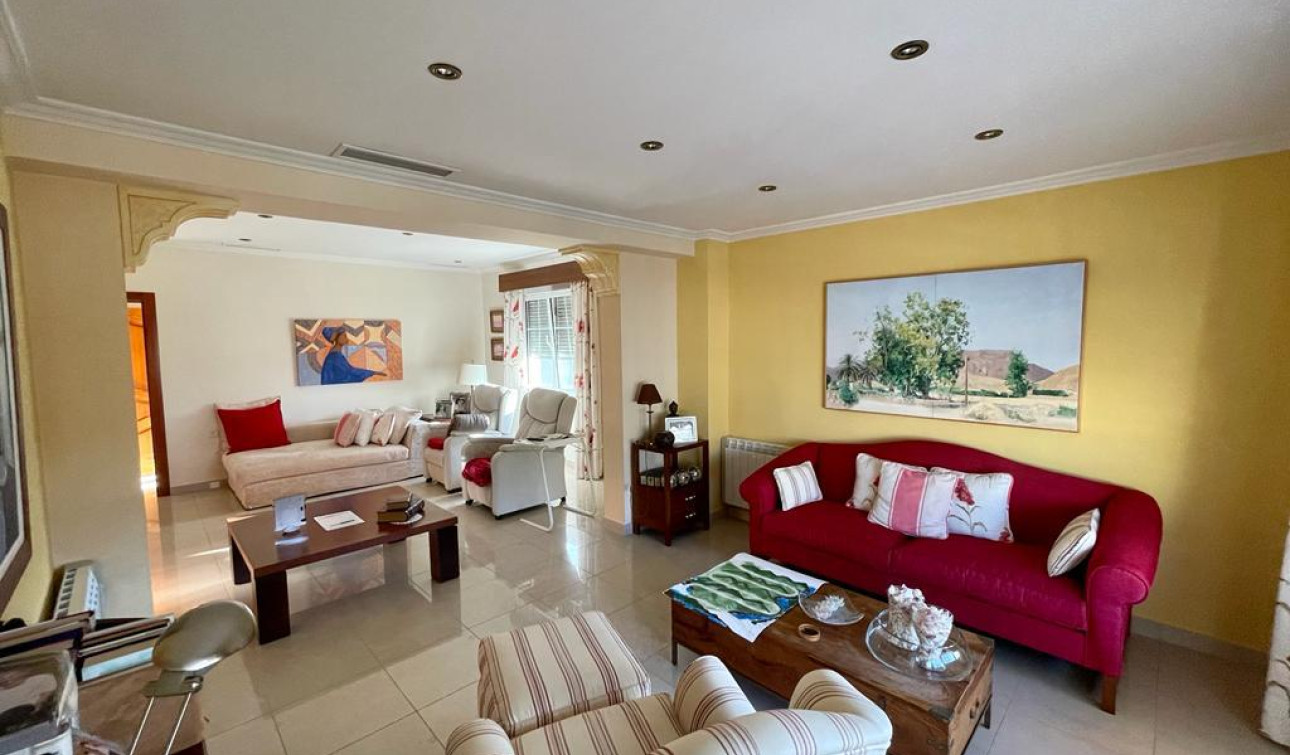 Resale - Detached Villa - Albatera