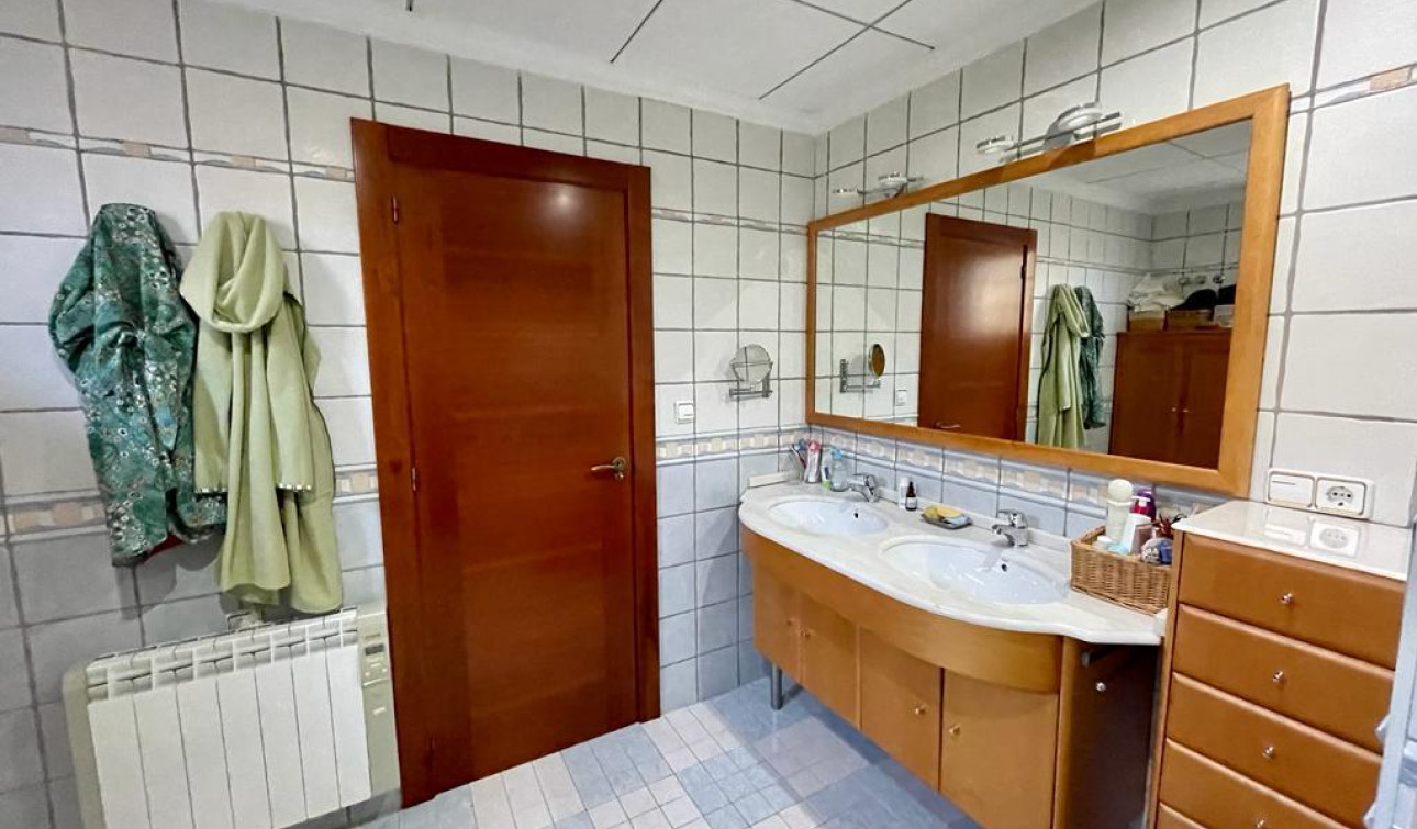 Resale - Detached Villa - Albatera