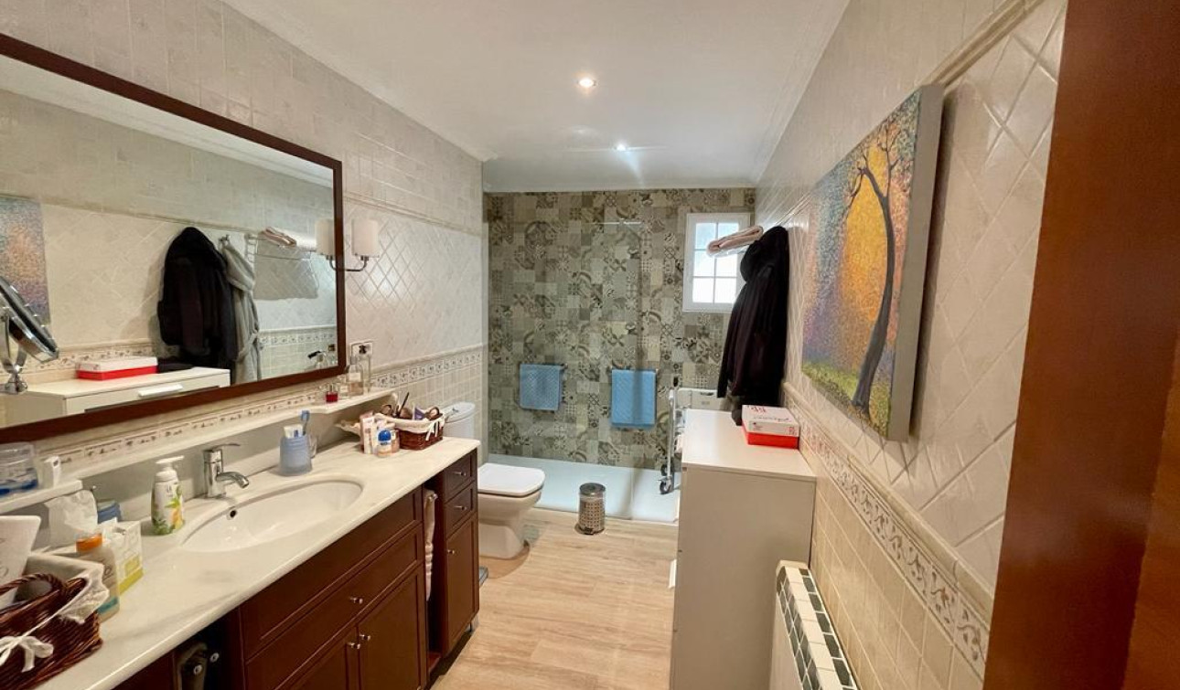 Resale - Detached Villa - Albatera