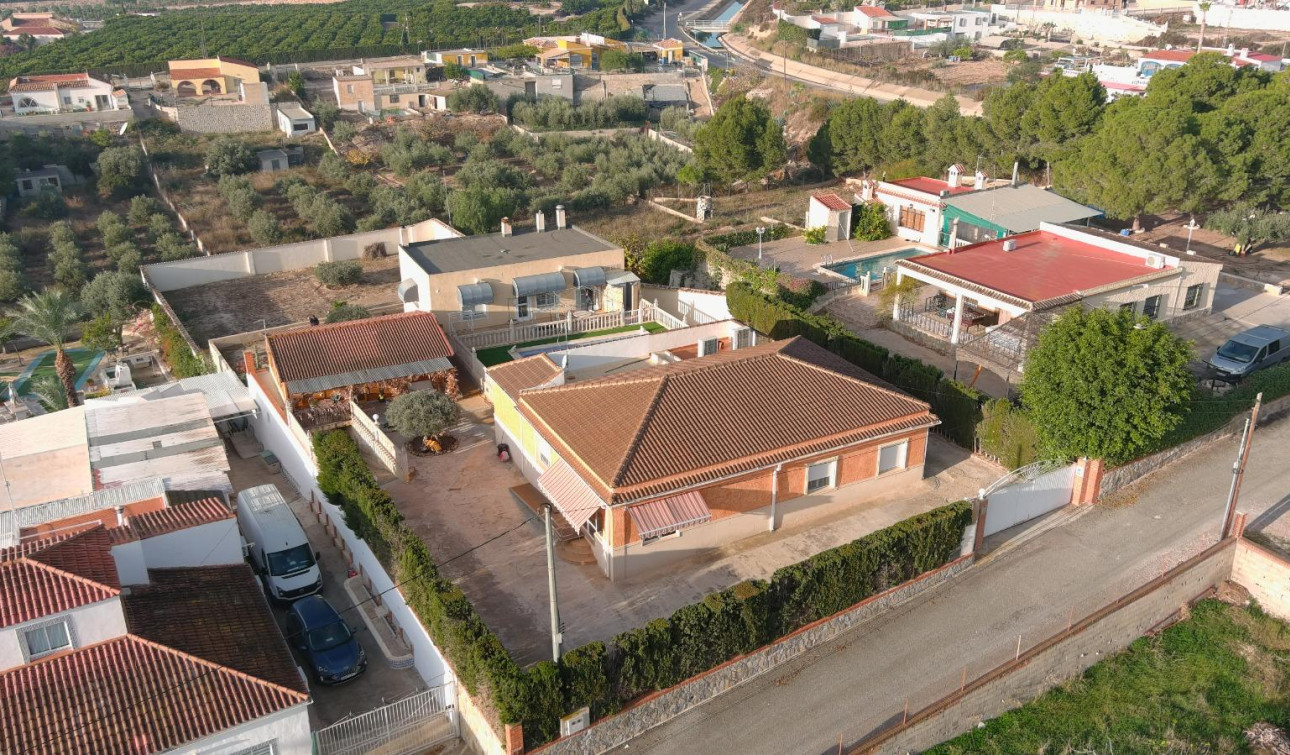 Resale - Detached Villa - Albatera