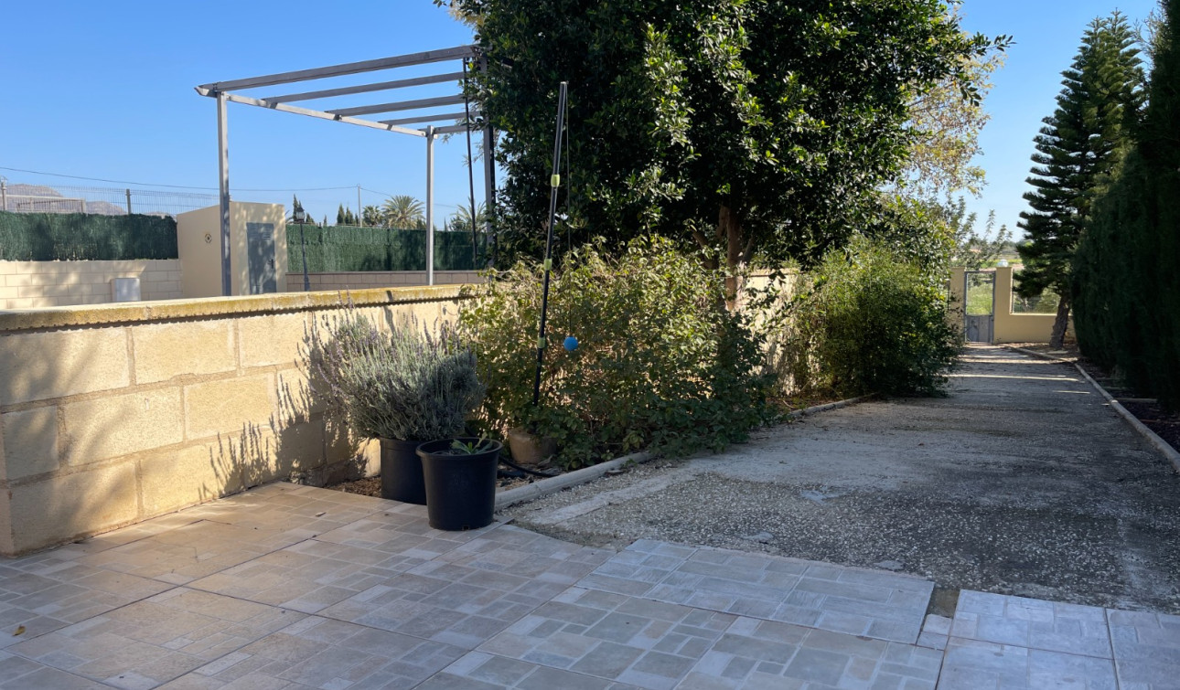 Resale - Detached Villa - Albatera