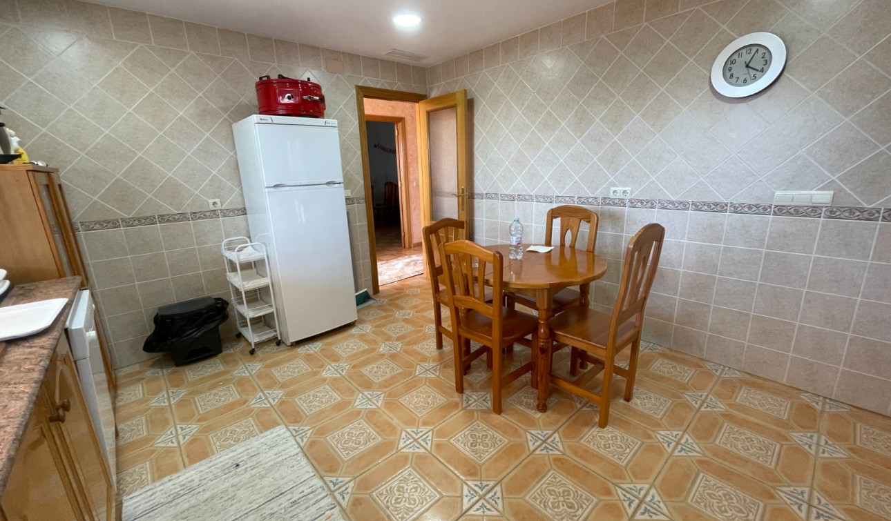 Resale - Detached Villa - Albatera