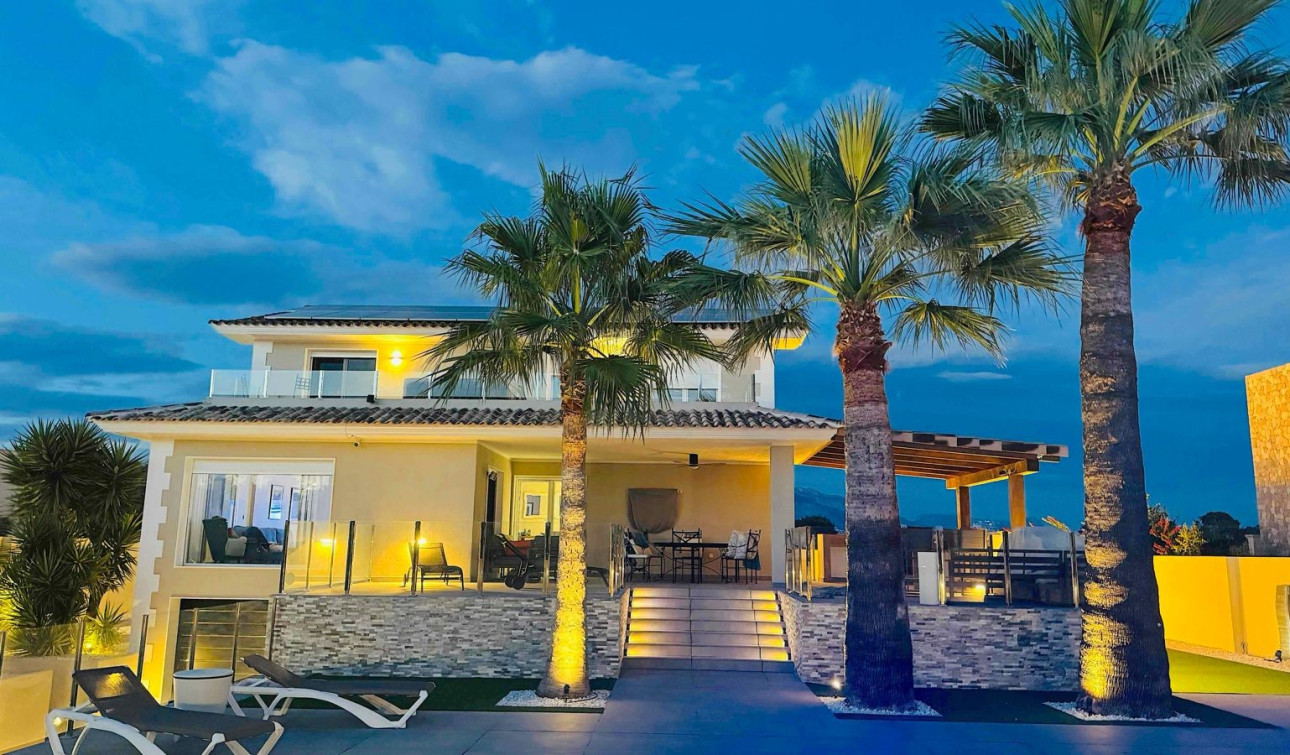 Resale - Detached Villa - Alfas del Pí - pueblo