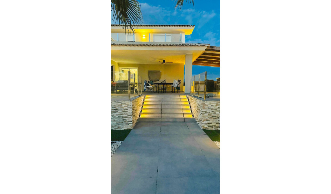 Resale - Detached Villa - Alfas del Pí - pueblo