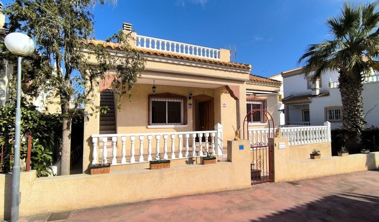 Resale - Detached Villa - Algorfa - Montemar - Saint Andrews Heights