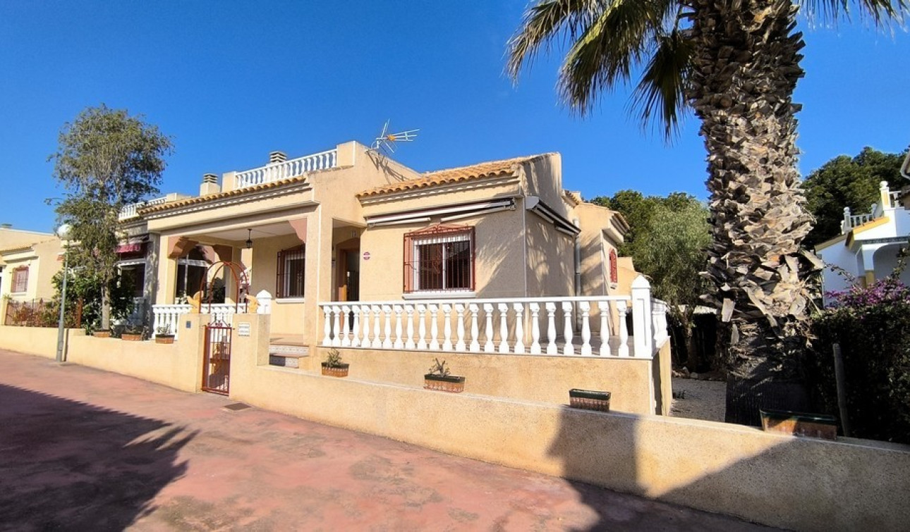 Resale - Detached Villa - Algorfa - Montemar - Saint Andrews Heights