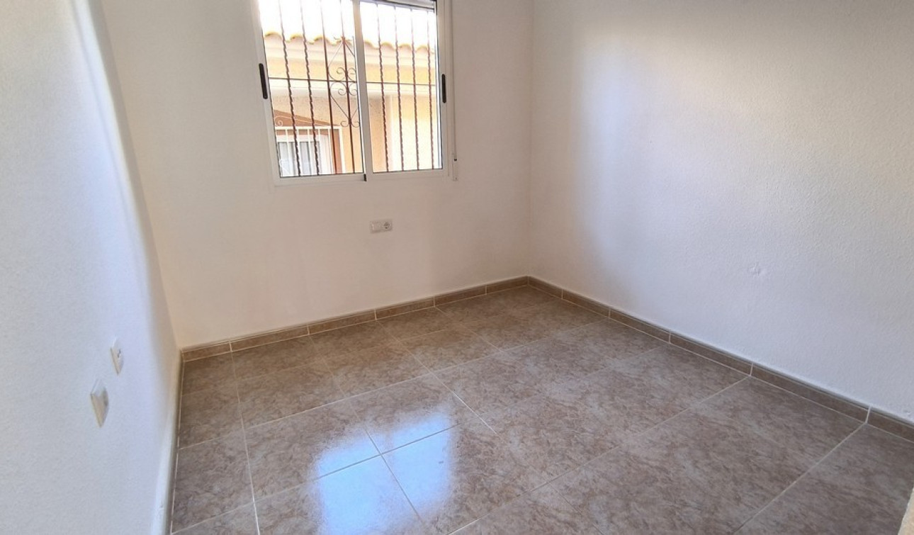 Resale - Detached Villa - Algorfa - Montemar - Saint Andrews Heights