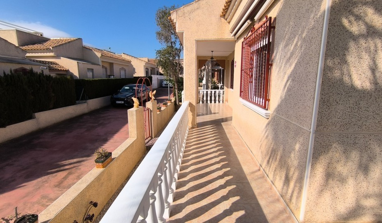 Resale - Detached Villa - Algorfa - Montemar - Saint Andrews Heights