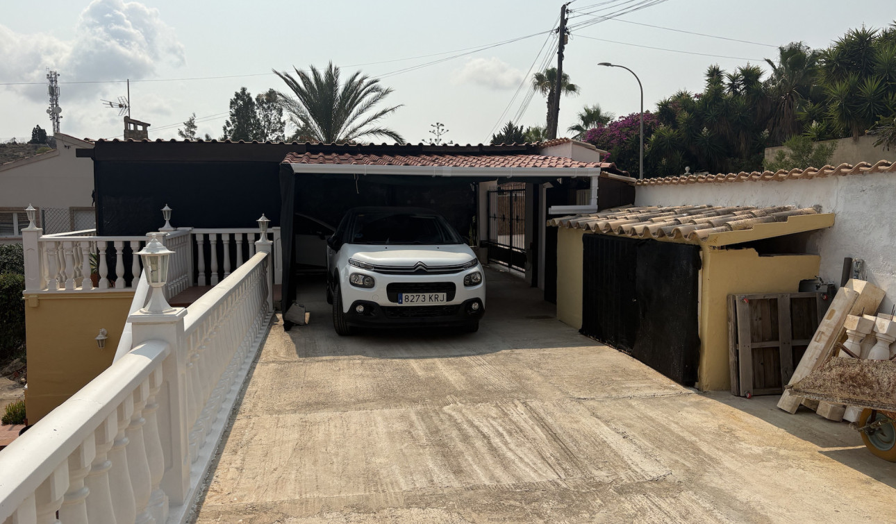 Resale - Detached Villa - Algorfa
