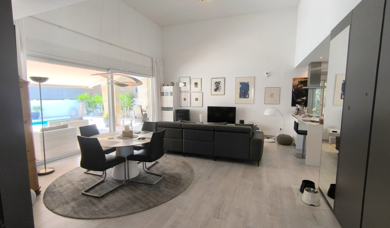 Resale - Detached Villa - Algorfa