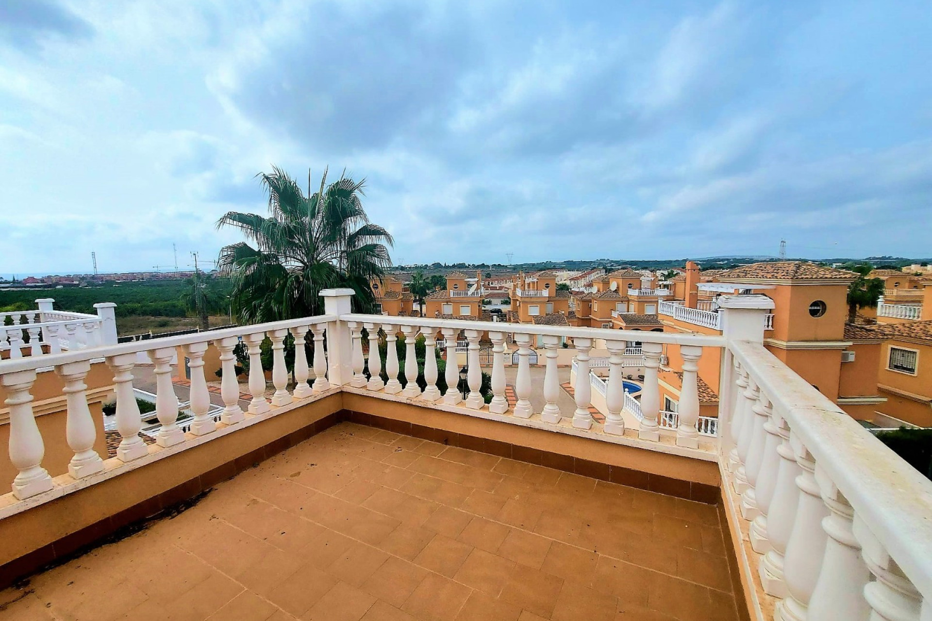 Resale - Detached Villa - Algorfa