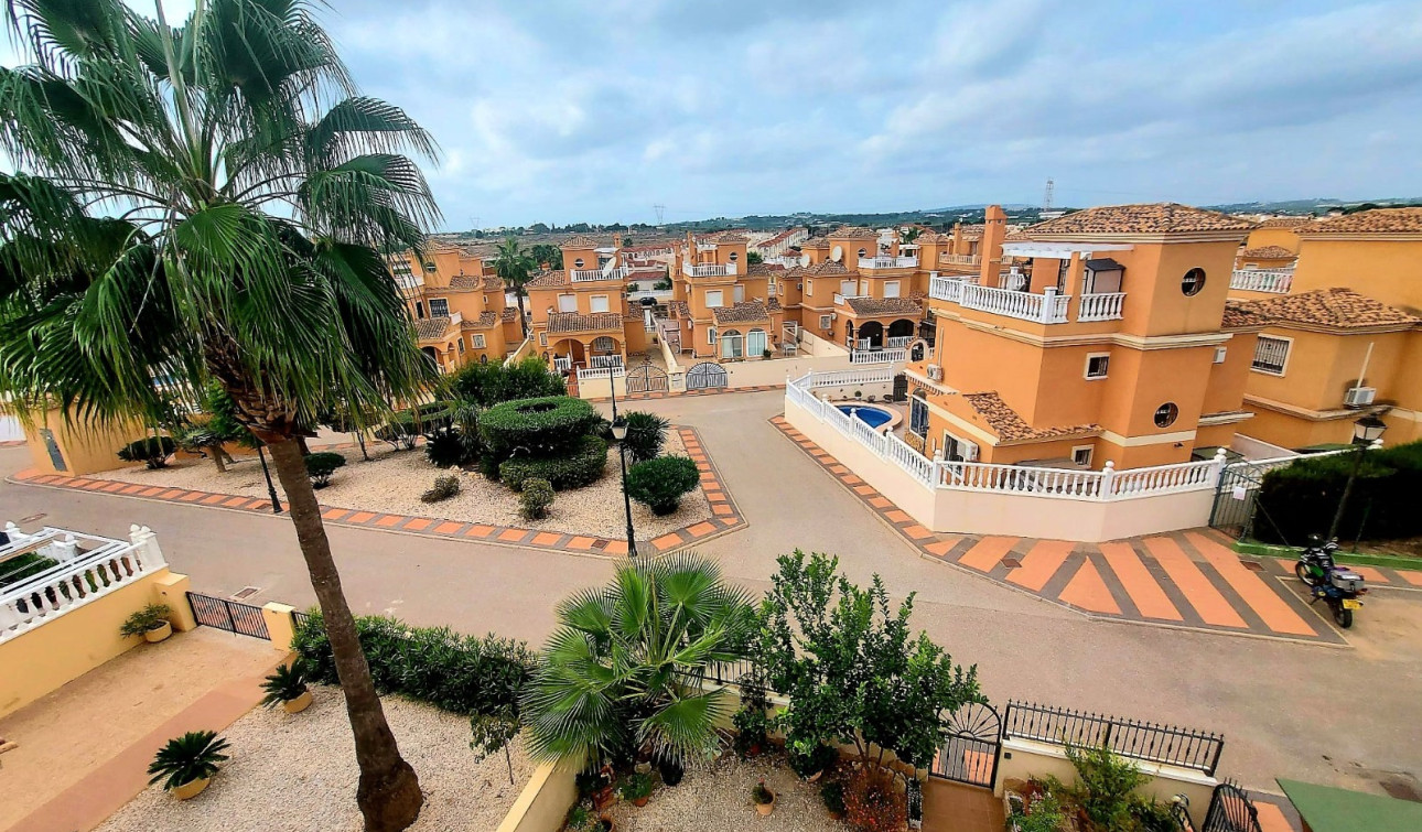 Resale - Detached Villa - Algorfa