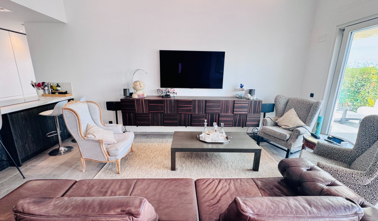 Resale - Detached Villa - Algorfa