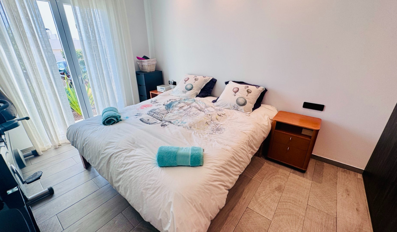 Resale - Detached Villa - Algorfa