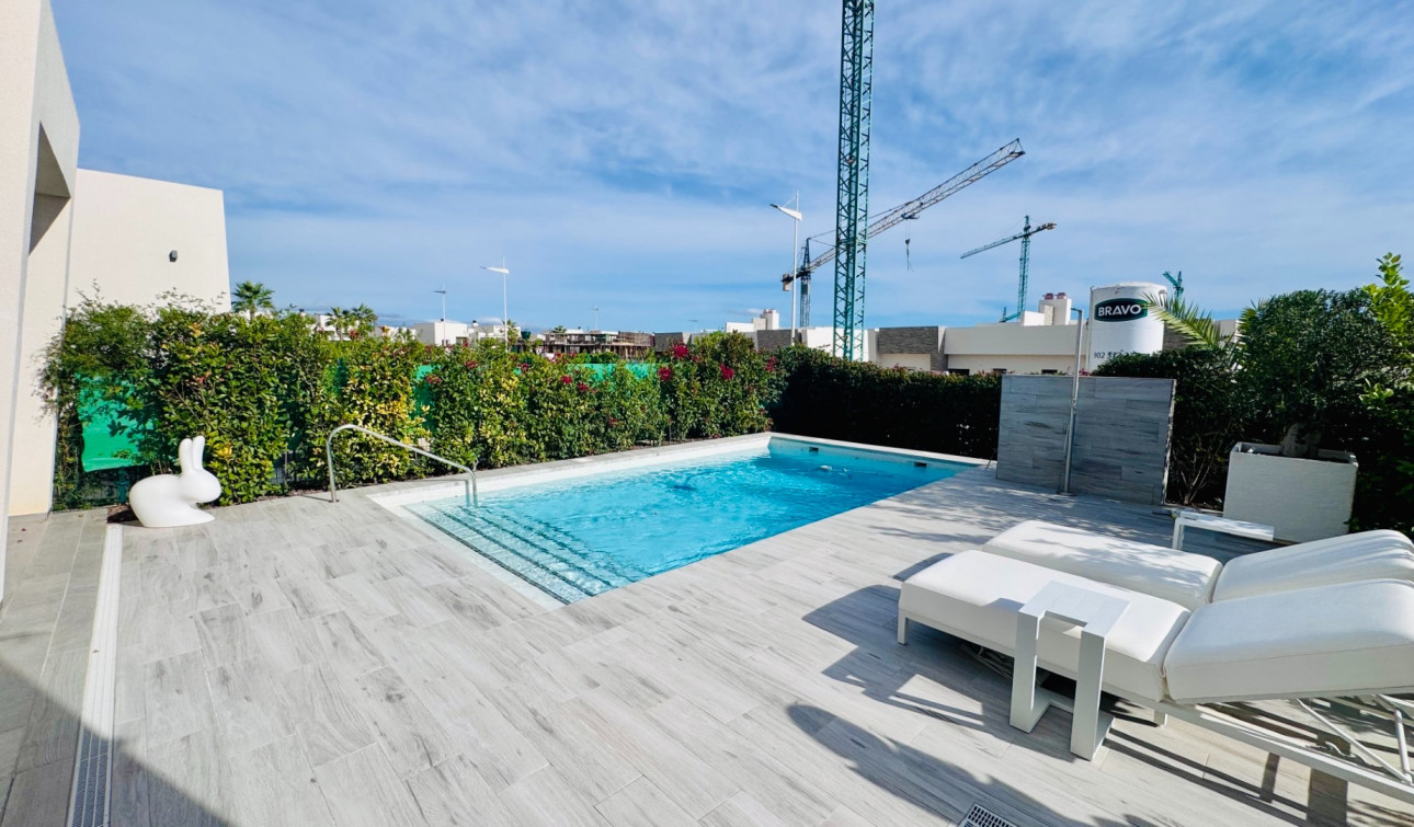 Resale - Detached Villa - Algorfa