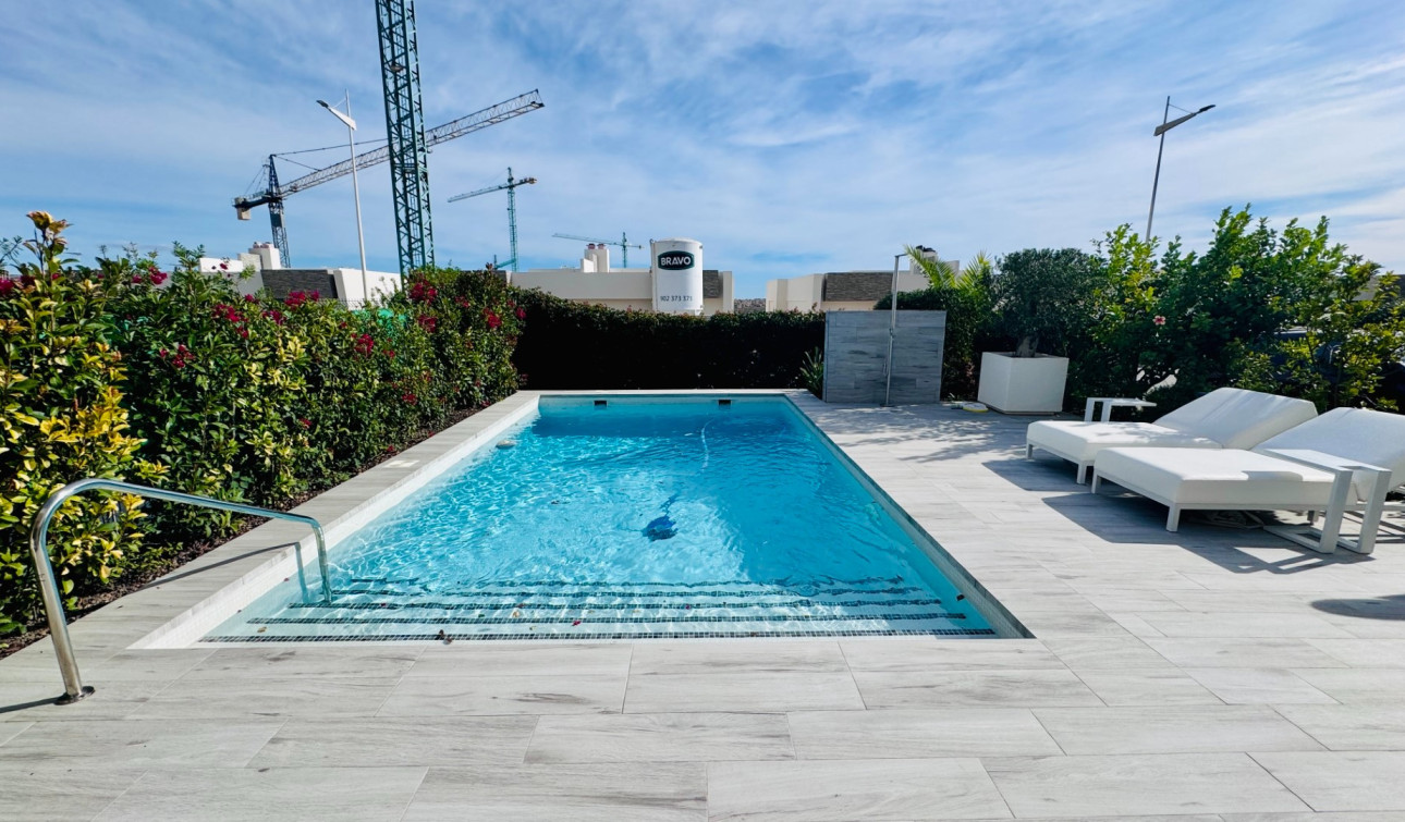 Resale - Detached Villa - Algorfa