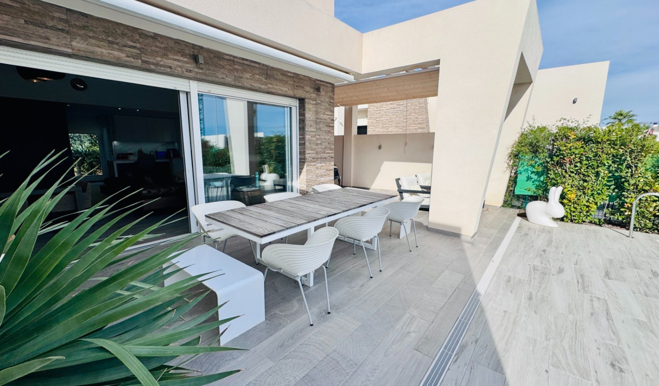 Resale - Detached Villa - Algorfa