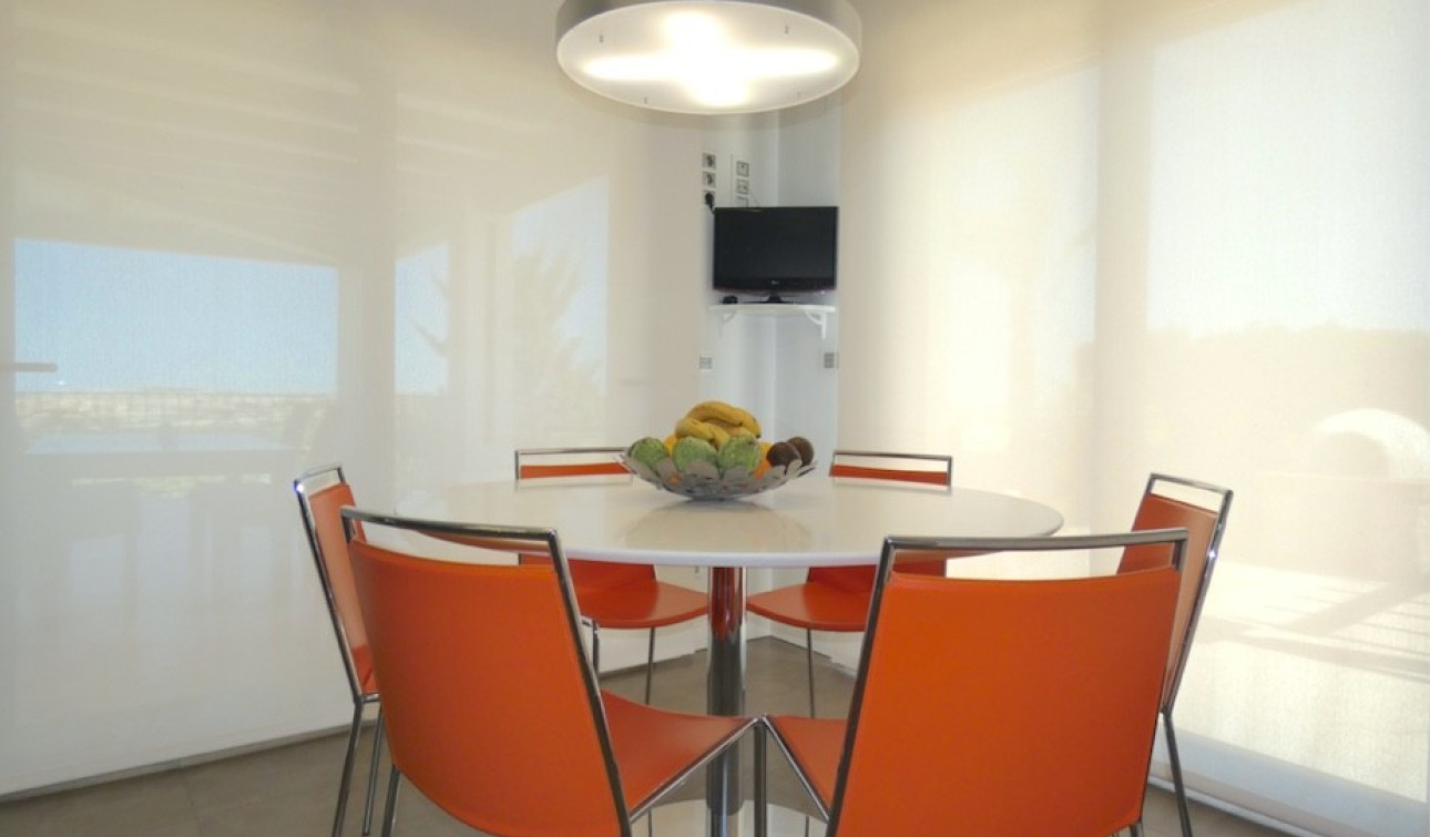 Resale - Detached Villa - Algorfa