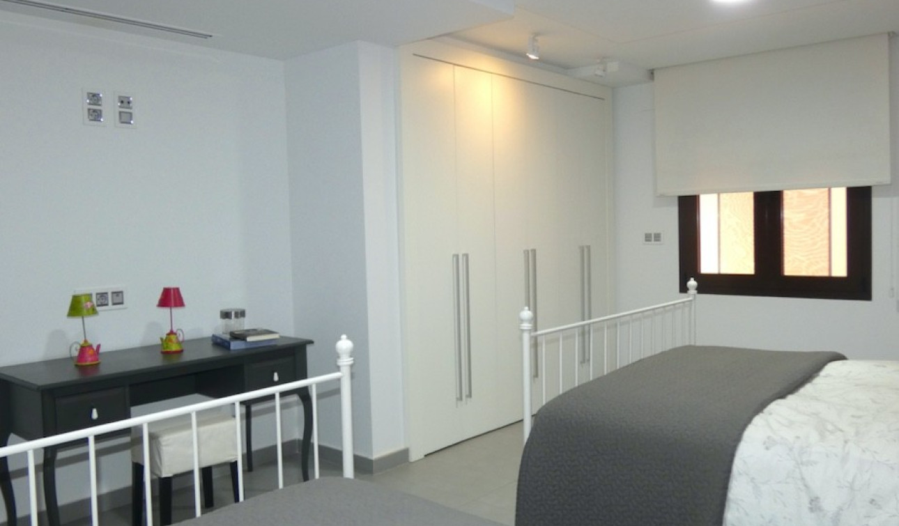 Resale - Detached Villa - Algorfa