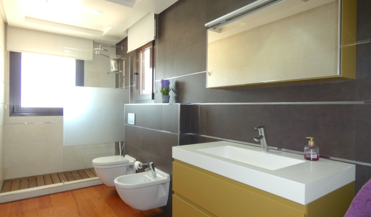 Resale - Detached Villa - Algorfa