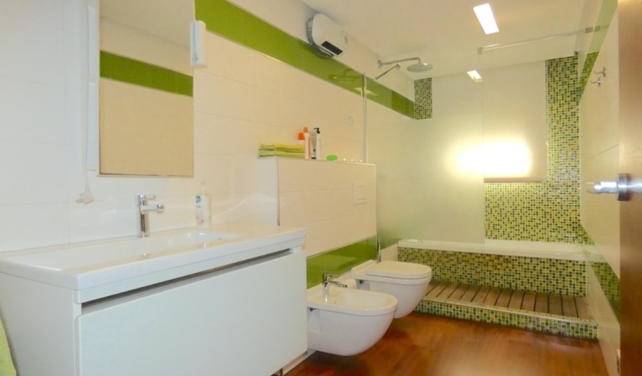 Resale - Detached Villa - Algorfa