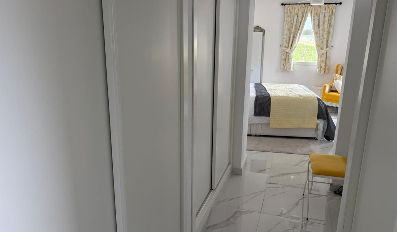 Resale - Detached Villa - Algorfa