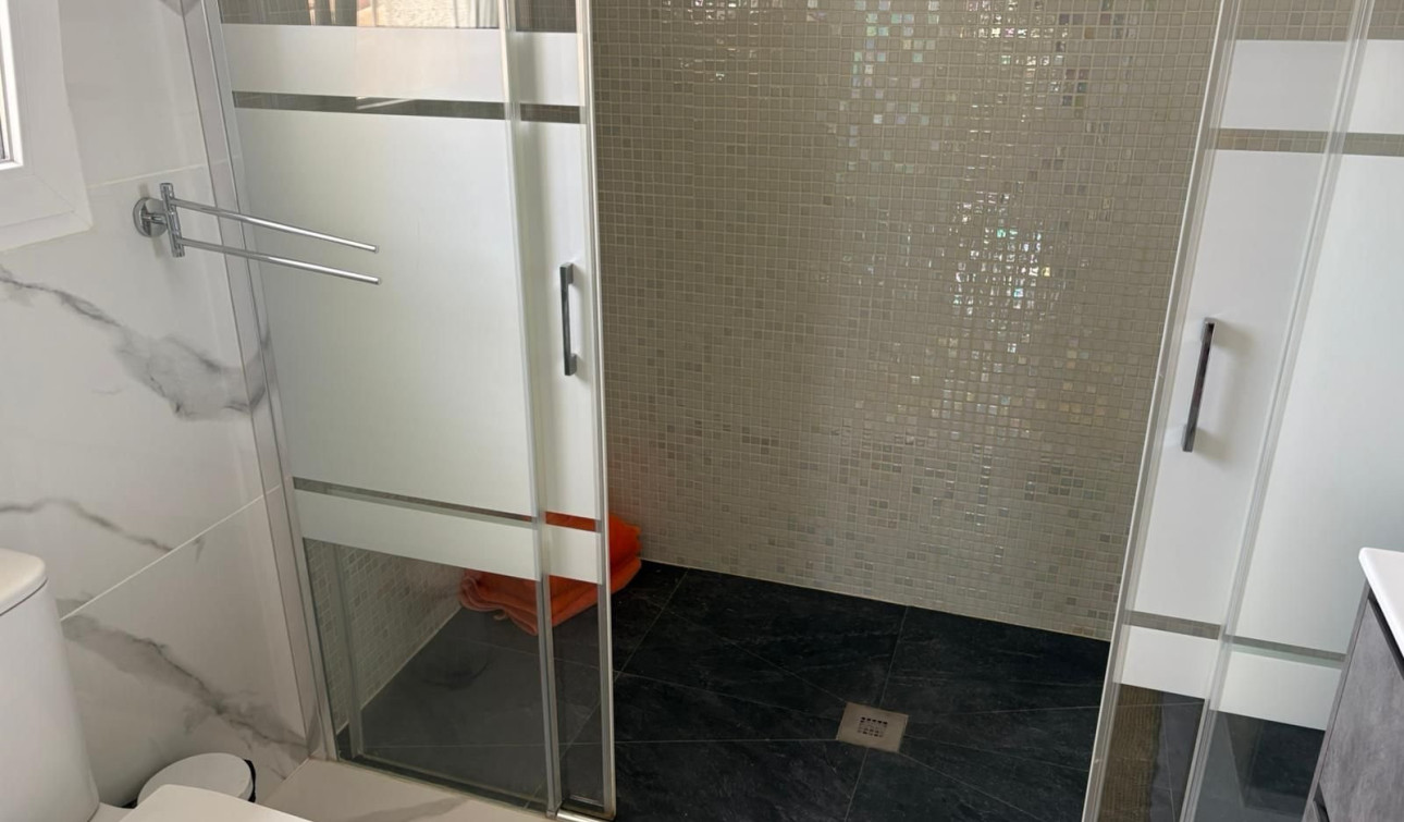 Resale - Detached Villa - Algorfa