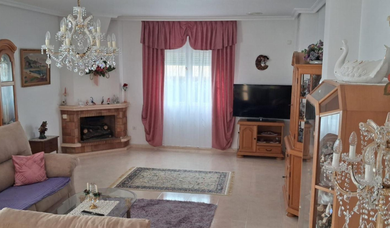 Resale - Detached Villa - Benferri - Benfis Park