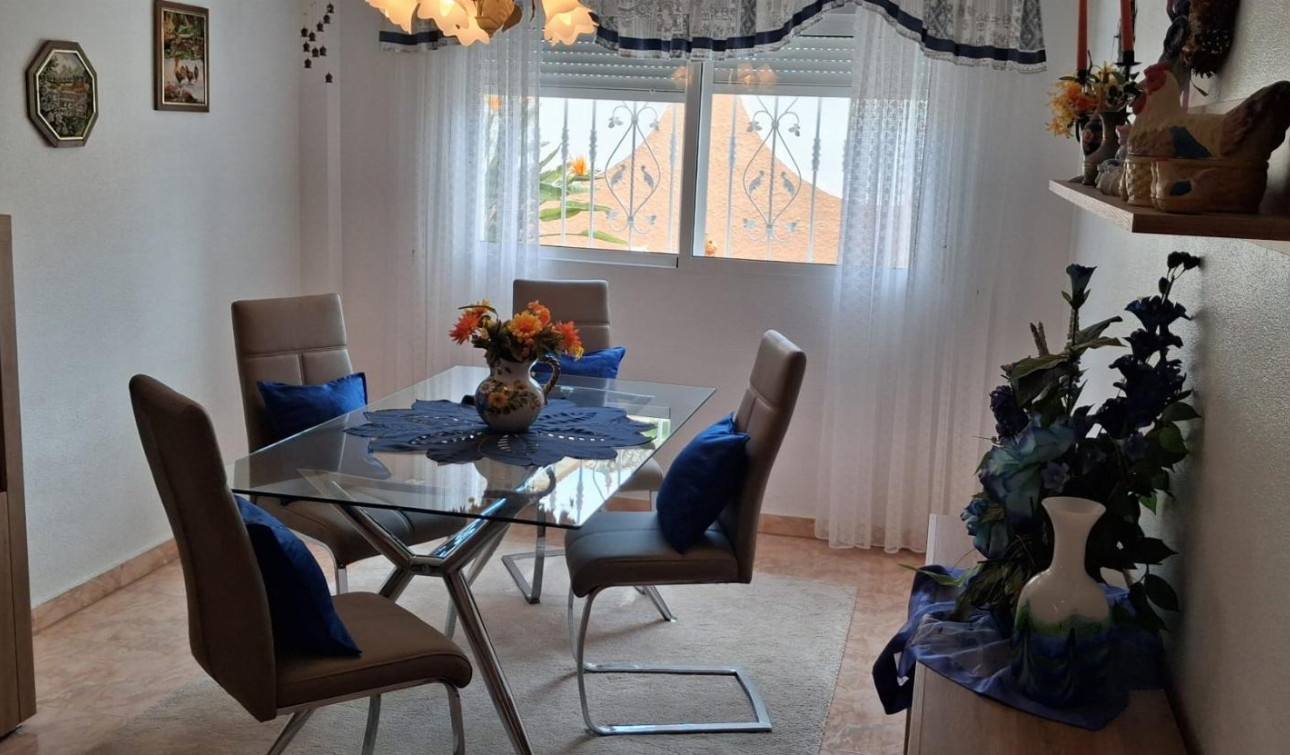 Resale - Detached Villa - Benferri - Benfis Park