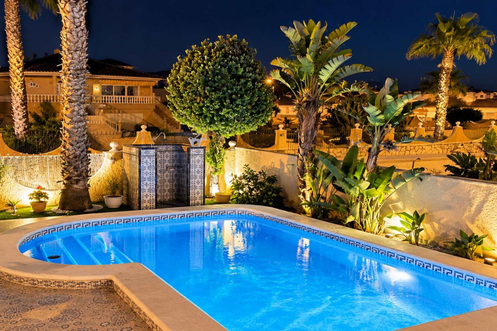 Resale - Detached Villa - Benferri - Benfis Park