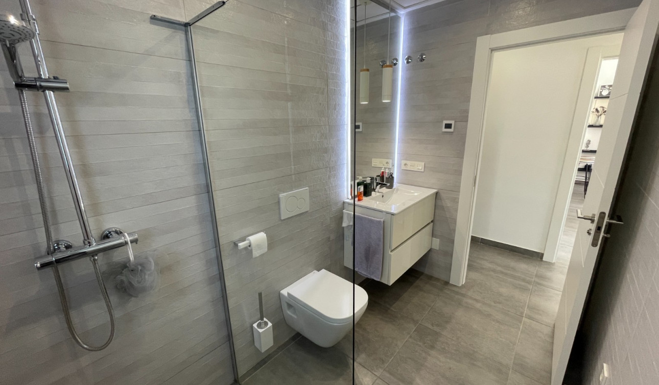 Resale - Detached Villa - Benijofar - Centro