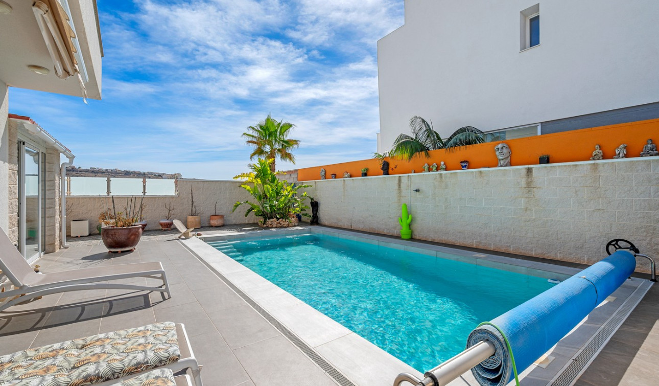 Resale - Detached Villa - Benijofar