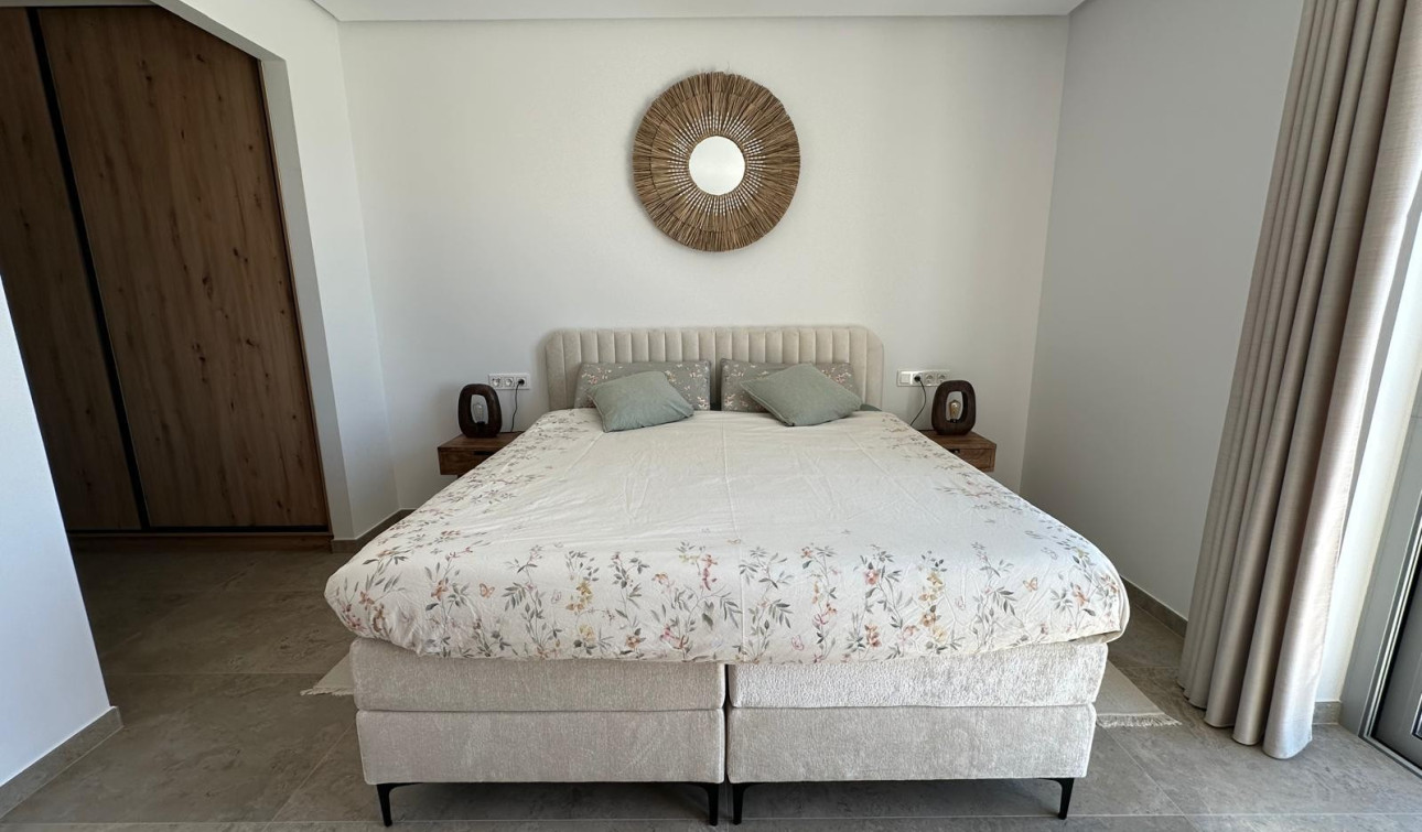 Resale - Detached Villa - Benijofar