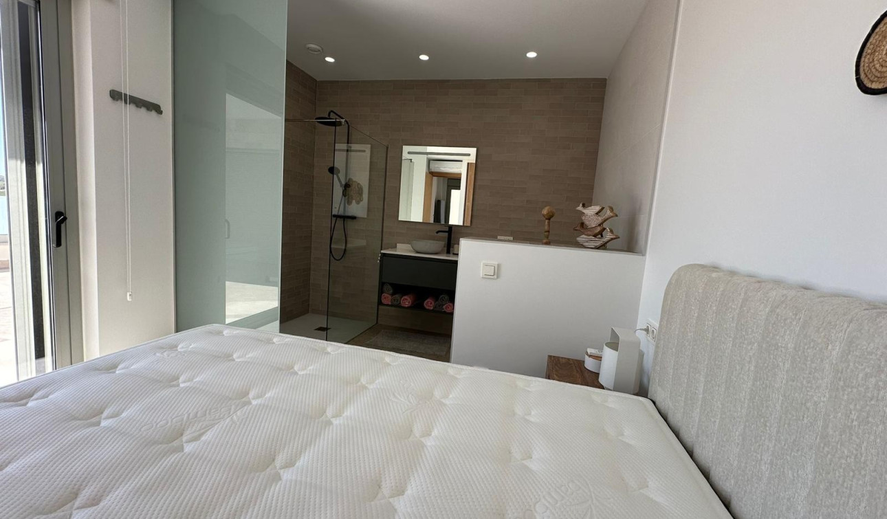 Resale - Detached Villa - Benijofar