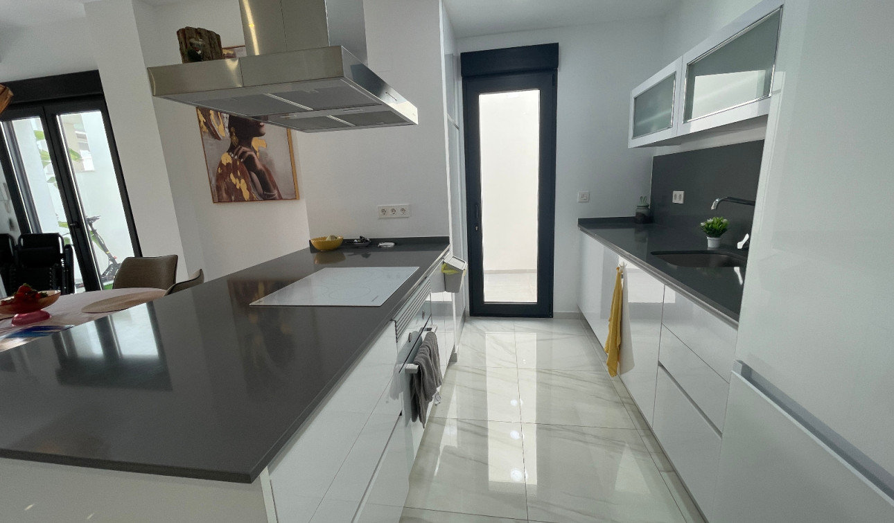 Resale - Detached Villa - Benijofar