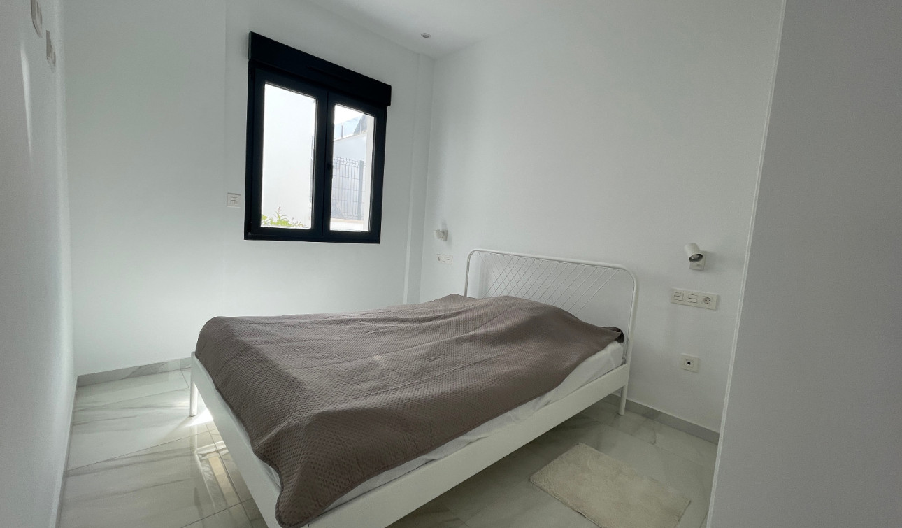 Resale - Detached Villa - Benijofar