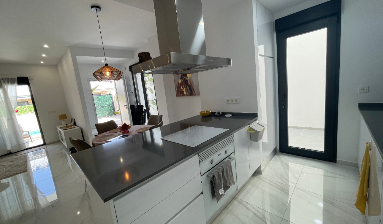 Resale - Detached Villa - Benijofar