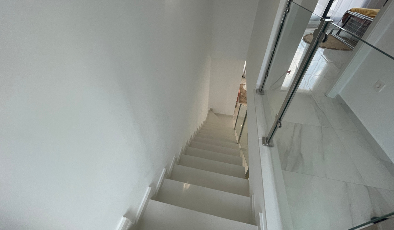 Resale - Detached Villa - Benijofar