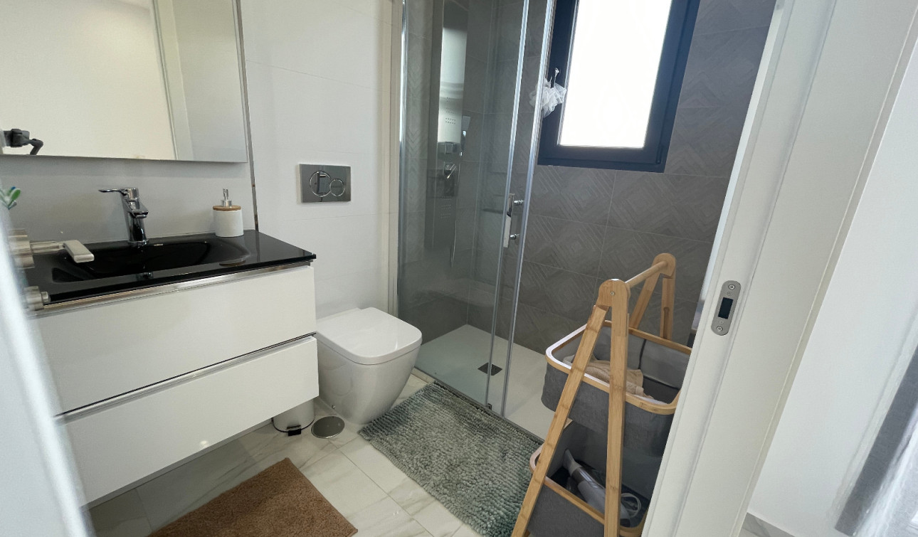 Resale - Detached Villa - Benijofar