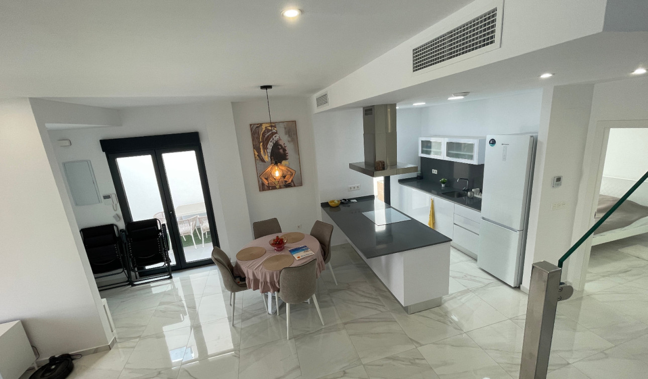 Resale - Detached Villa - Benijofar